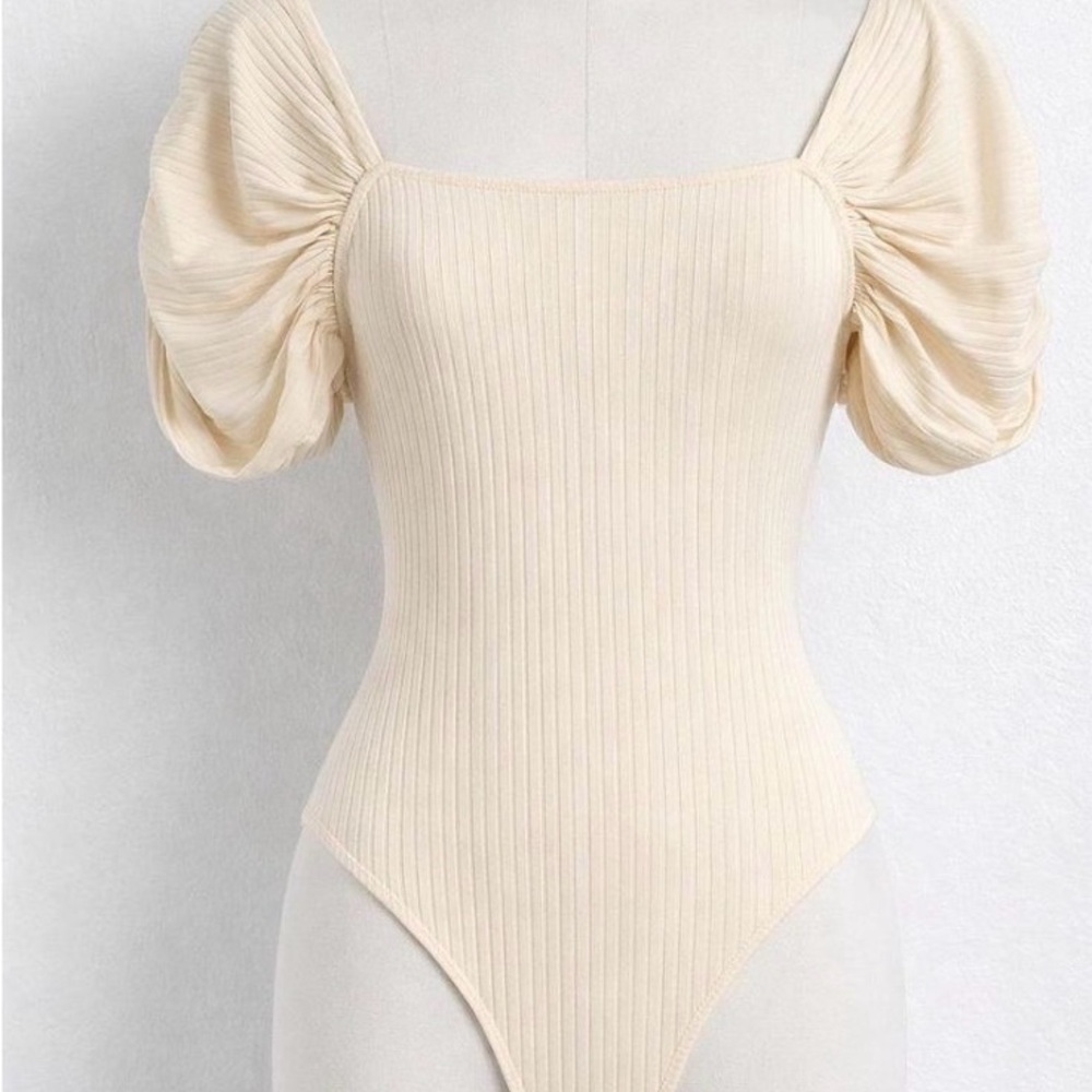 Free People Cream Ribbed Puff Sleeve Bodysuit Size XS